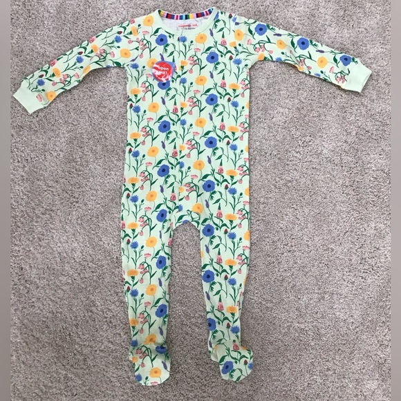 Magnetic Me Other - MAGNETIC ME Floral Footie Pajamas | Size 12-18m